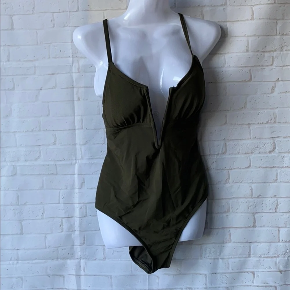 Shade & Shore swimsuit size M